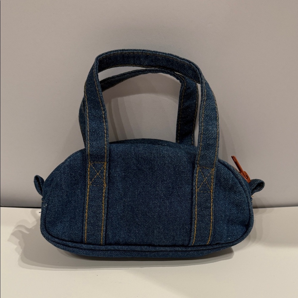 Dan Dee Collector's Choice Vintage jean tote bag/ makeup bag with zipper, handle